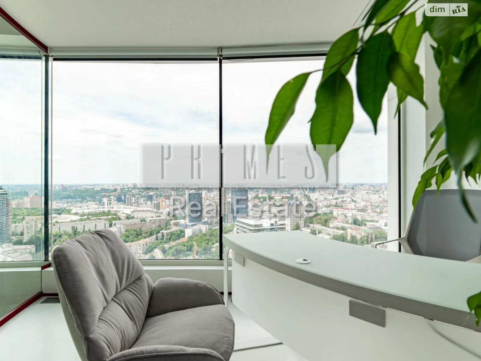 Сдается в аренду офис 248 кв. м в бизнес-центре, цена: 7000 $ - фото 1