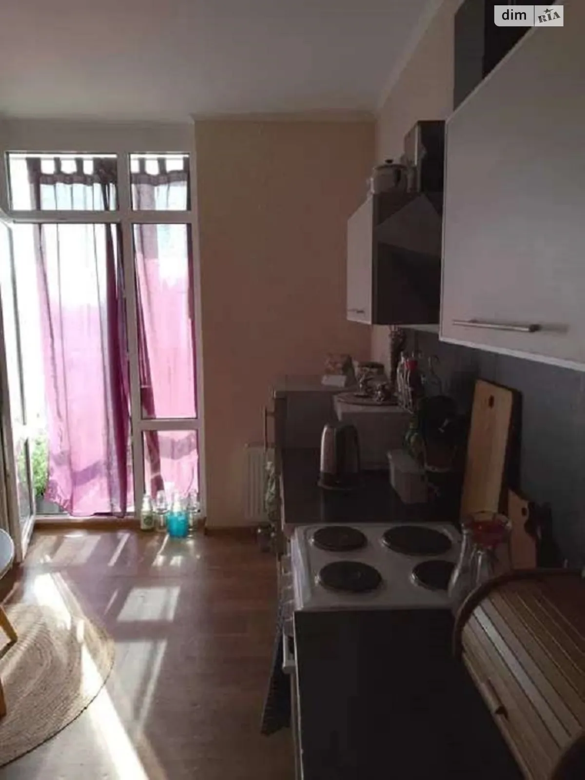 Продается 1-комнатная квартира 40 кв. м в Киеве, ул. Гродненская, 14 - фото 1
