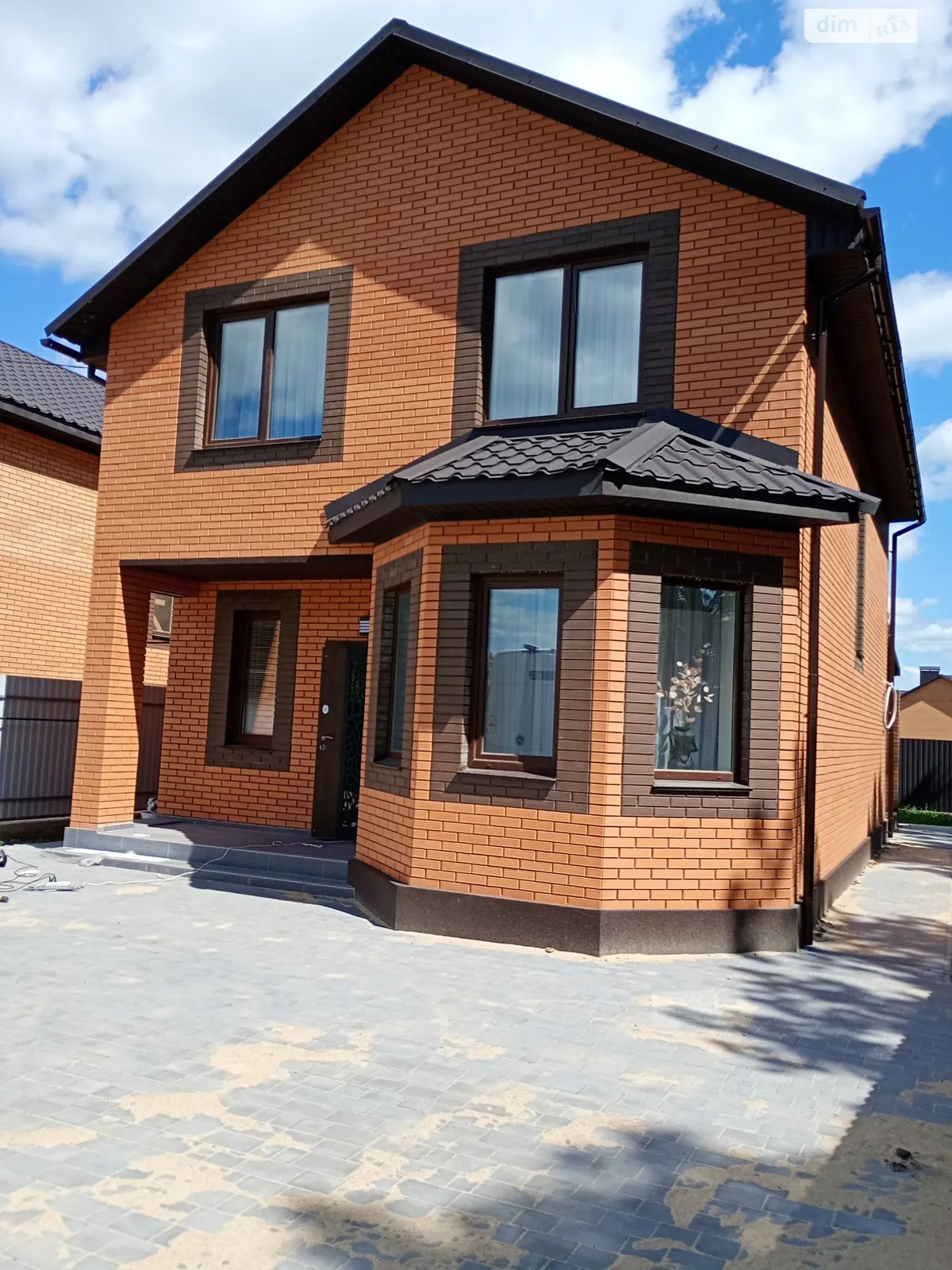 Продается дом на 2 этажа 125 кв. м с балконом, цена: 156000 $ - фото 1