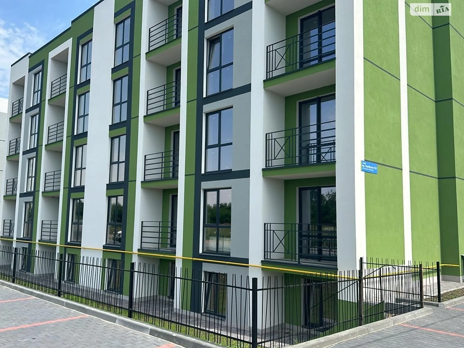 Продается 1-комнатная квартира 24.9 кв. м в Гостомеле, ул. Украинская, 12/1 - фото 1