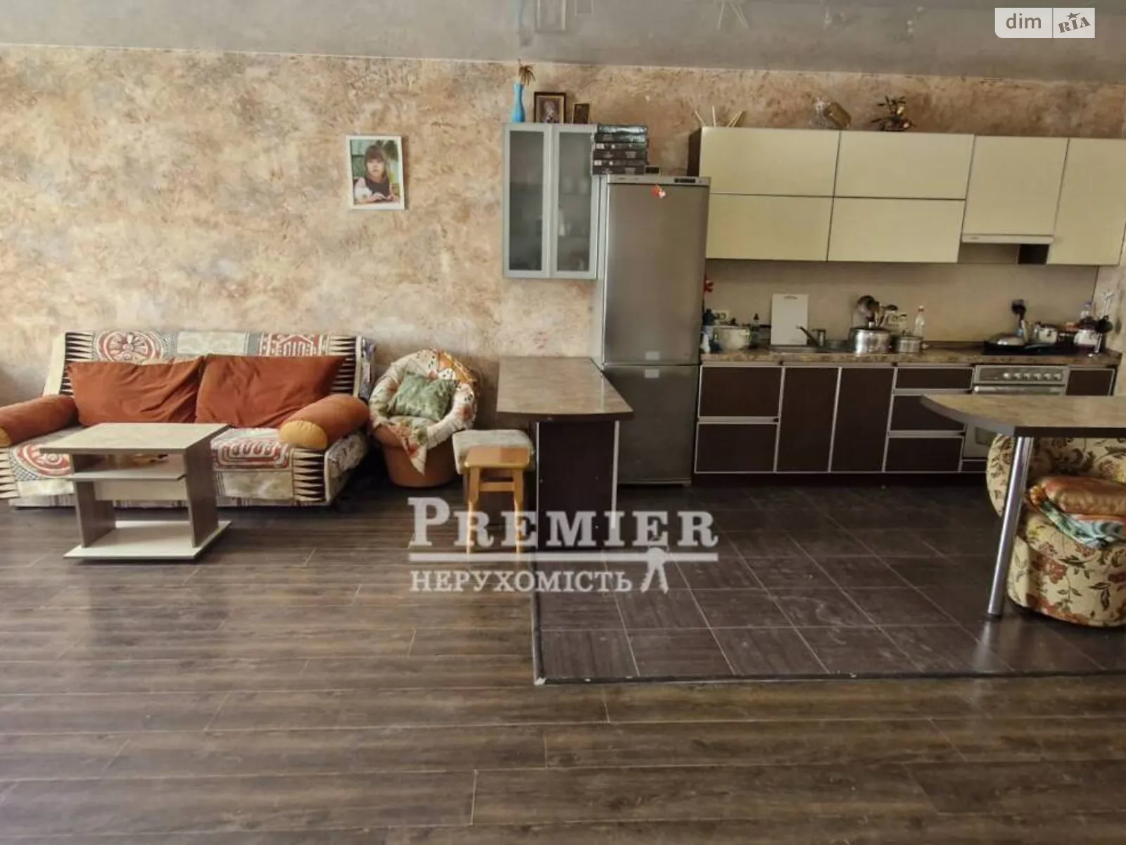 Продається будинок 3 поверховий 611.8 кв. м з ділянкою, цена: 170000 $ - фото 1