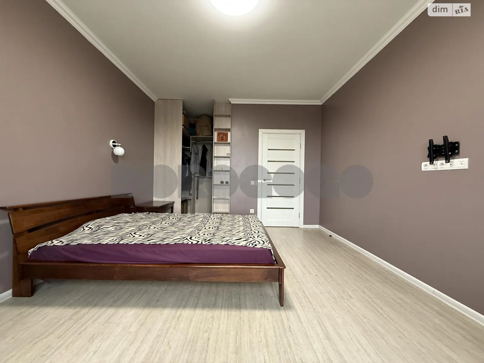 Продается 1-комнатная квартира 42.4 кв. м в Вишневом, цена: 59999 $ - фото 1