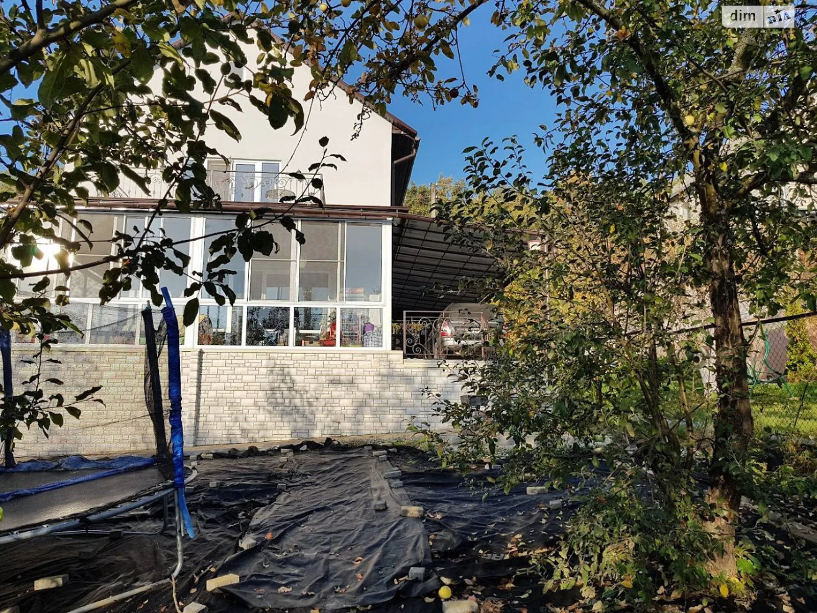 Здається в оренду будинок 3 поверховий 140 кв. м з меблями, цена: 600 $ - фото 1