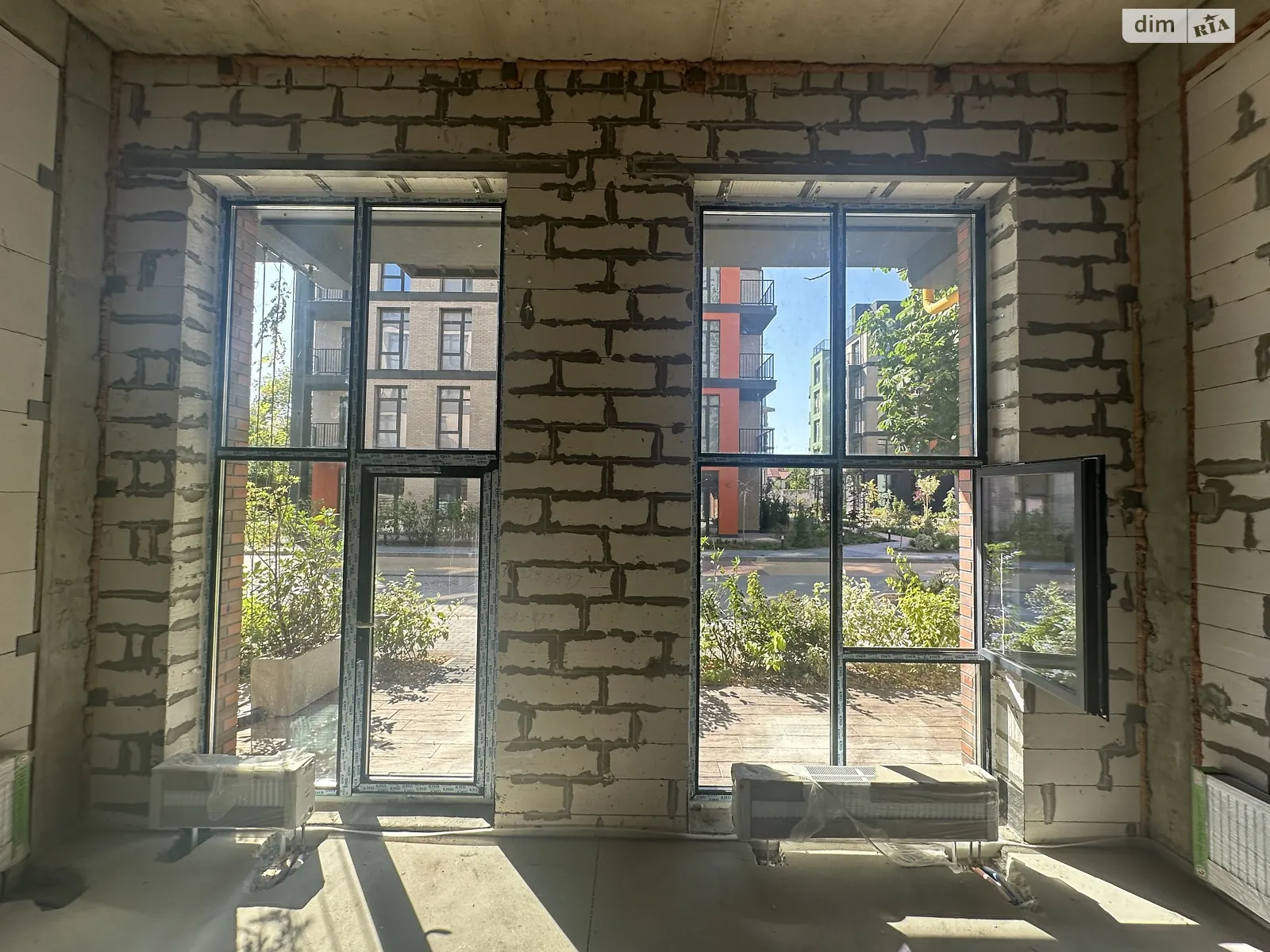 Продається 2-кімнатна квартира 89 кв. м у Одесі, вул. Дачна, 28Д - фото 1