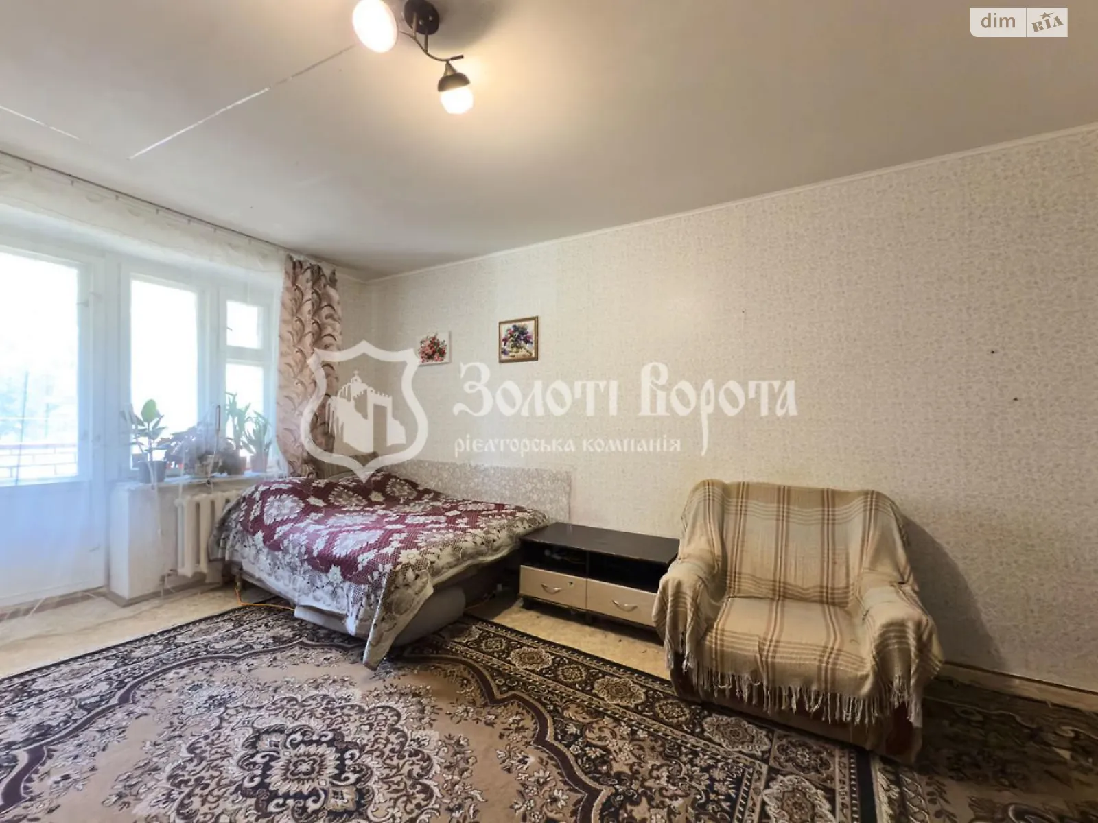 Продается 1-комнатная квартира 52 кв. м в Киеве, ул. Алма-Атинская, 41Б - фото 1