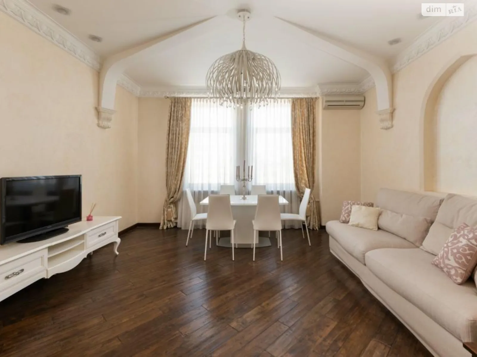 Продается 3-комнатная квартира 120 кв. м в Киеве, ул. Крещатик, 21 - фото 1