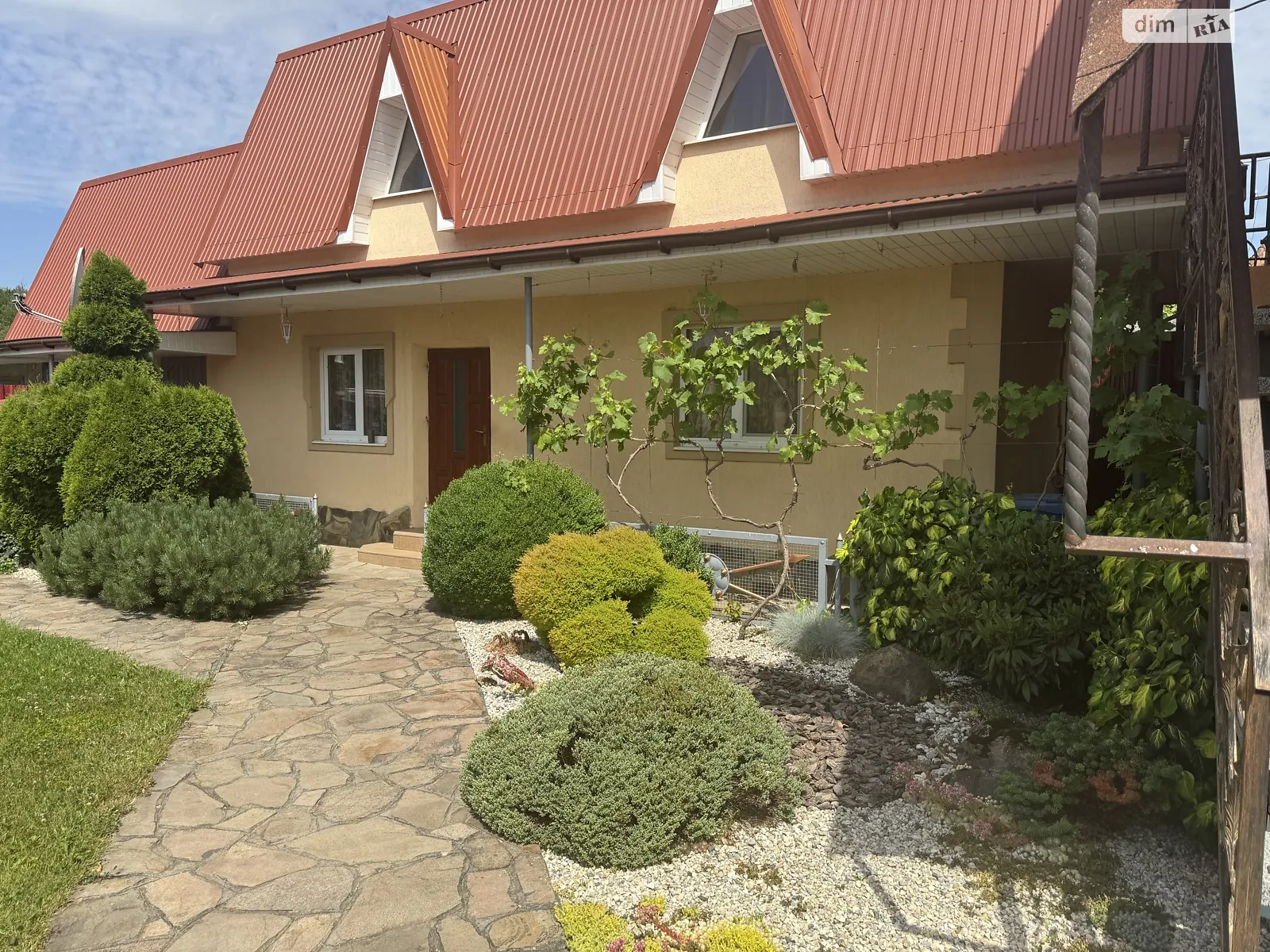 Продається будинок 2 поверховий 228 кв. м с басейном, цена: 180000 $ - фото 1