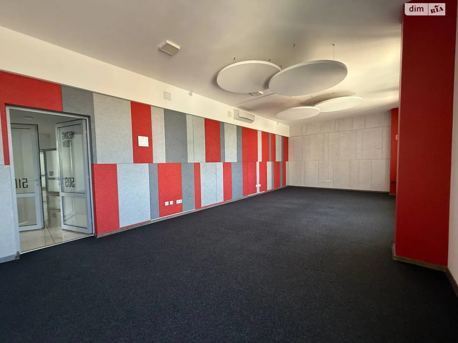 Сдается в аренду офис 440 кв. м в бизнес-центре, цена: 5280 $ - фото 1