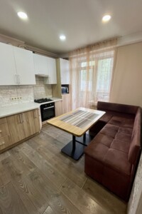 Продажа квартиры, Ровно, р‑н. Центр, Мицкевича улица, дом 130