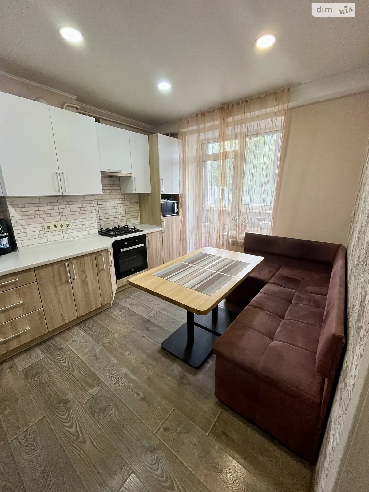 Продается 3-комнатная квартира 76.5 кв. м в Ровно, ул. Мицкевича, 130 - фото 1