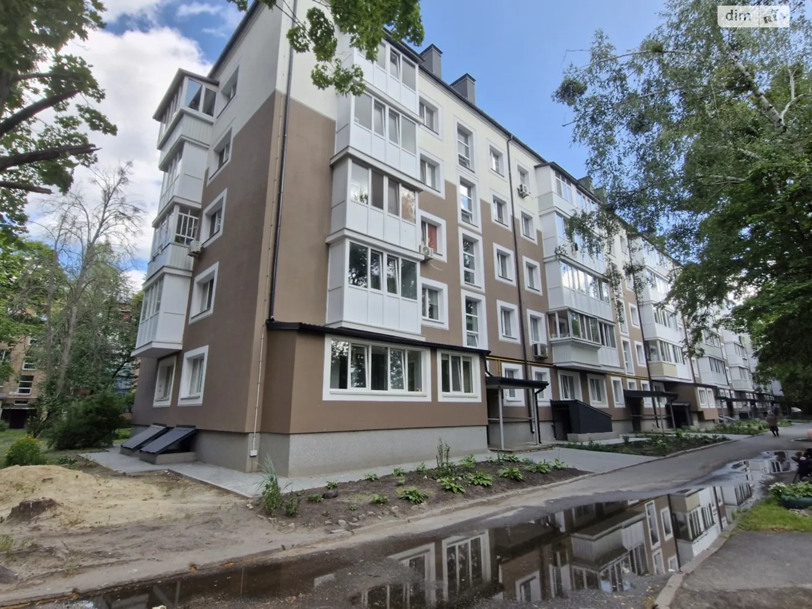 Продається 3-кімнатна квартира 51 кв. м у Бучі, вул. Нове Шосе, 15 - фото 1