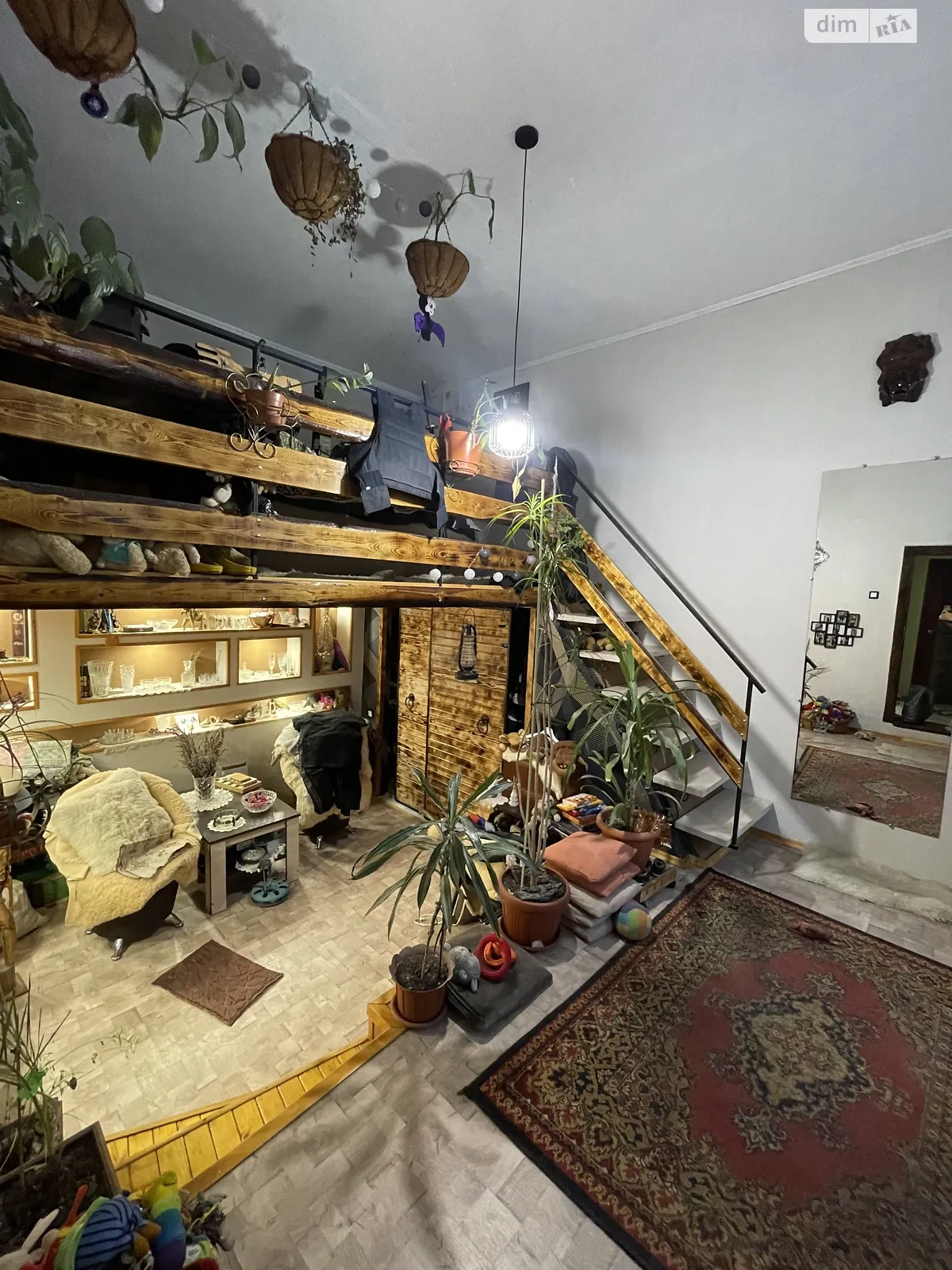 Продается 2-комнатная квартира 60 кв. м в Ужгороде, ул. Мукачевская, 17 - фото 1
