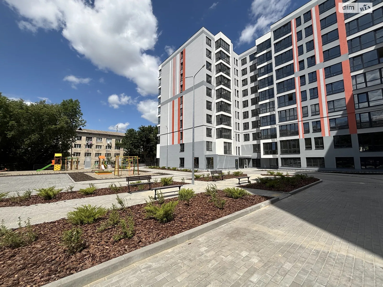 Продається 1-кімнатна квартира 51.5 кв. м у Вінниці, вул. Привокзальна, 30 - фото 1