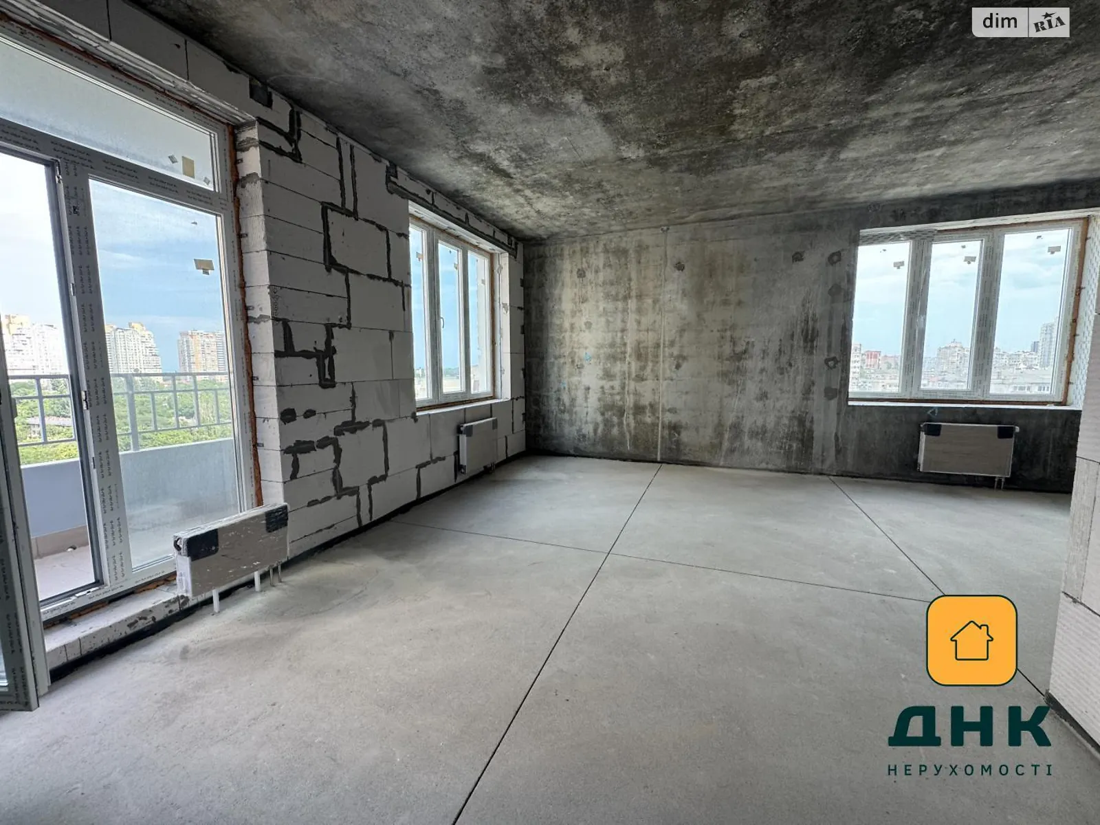 Продається 1-кімнатна квартира 45.5 кв. м у Одесі, просп. Гагаріна, 19 корпус 4 - фото 1