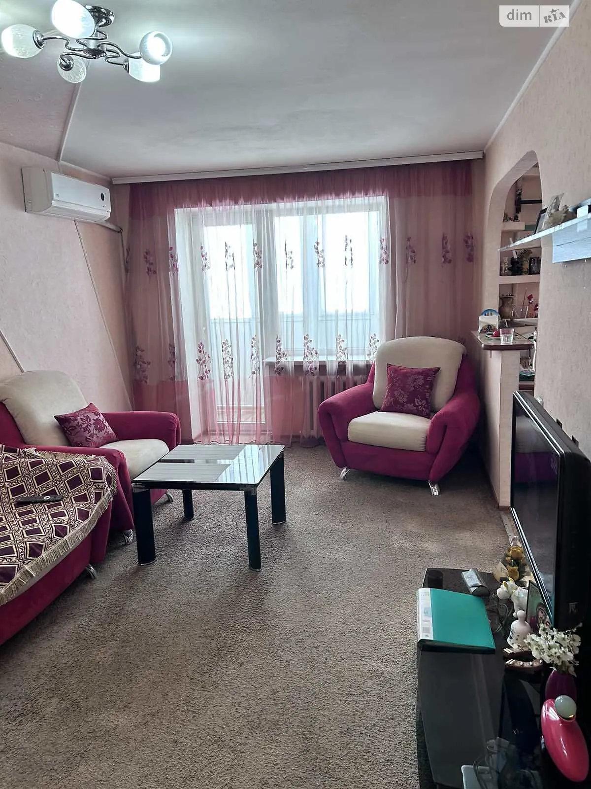 Продается 3-комнатная квартира 56 кв. м в Кривом Роге, ул. Ракитина(Ногина), 12 - фото 1
