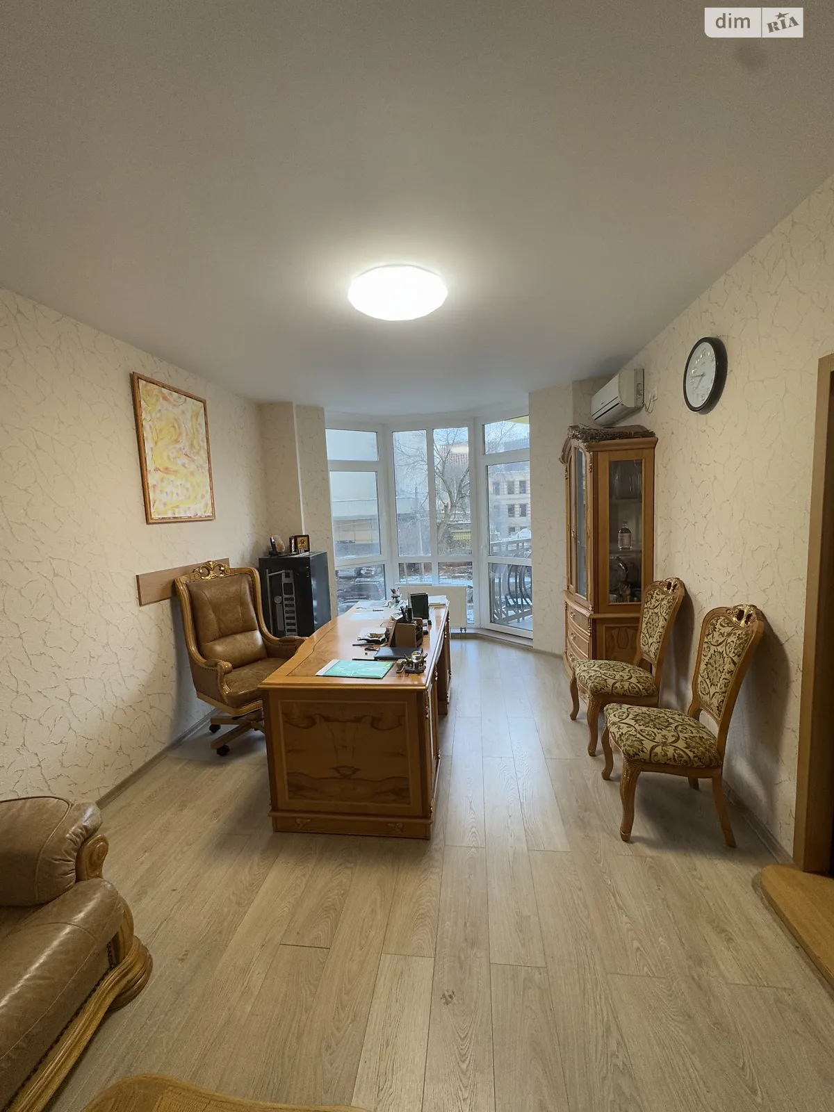 Сдается в аренду офис 74.9 кв. м в бизнес-центре, цена: 25000 грн - фото 1