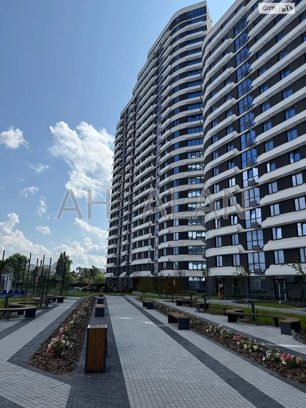 Продается 1-комнатная квартира 42.5 кв. м в Киеве, ул. Воскресенская, 2А - фото 1