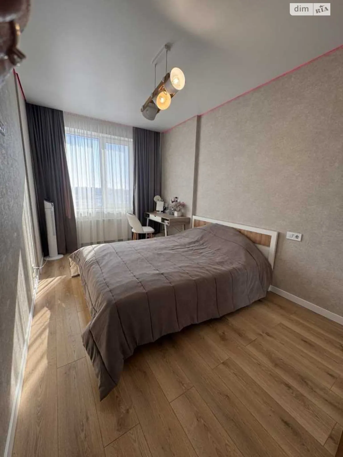 Продается 3-комнатная квартира 90.3 кв. м в Полтаве, цена: 83000 $ - фото 1