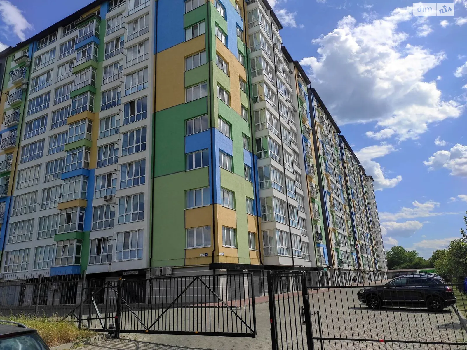 Продається 2-кімнатна квартира 80 кв. м у Івано-Франківську, вул. Івасюка, 19 - фото 1