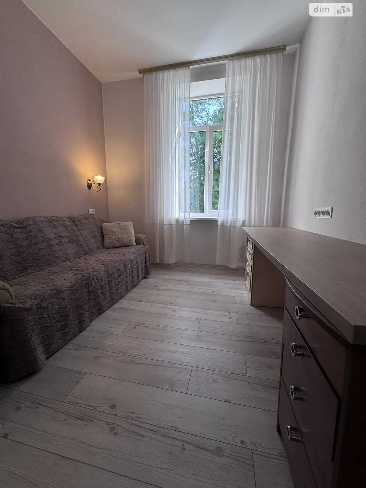 Здається в оренду 1-кімнатна квартира 40 кв. м у, цена: 250 $ - фото 1