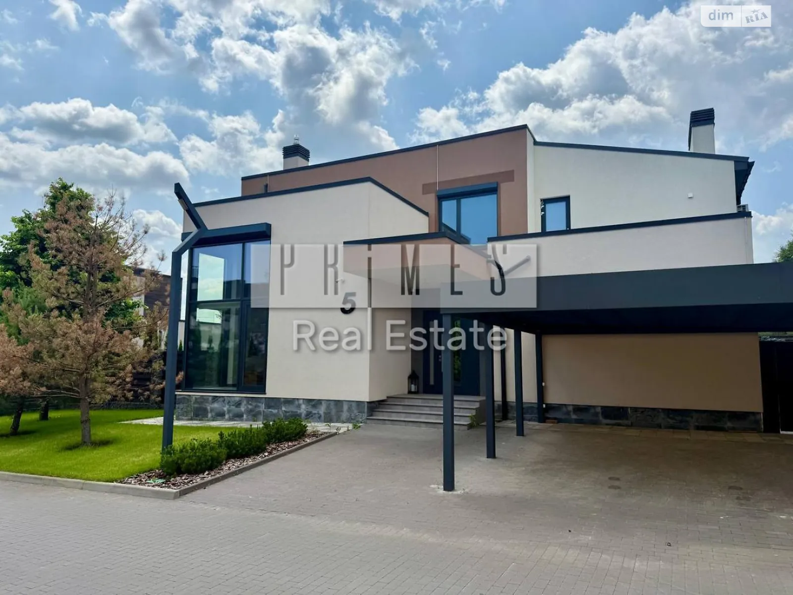 Продается дом на 2 этажа 250 кв. м с бассейном, цена: 520000 $ - фото 1