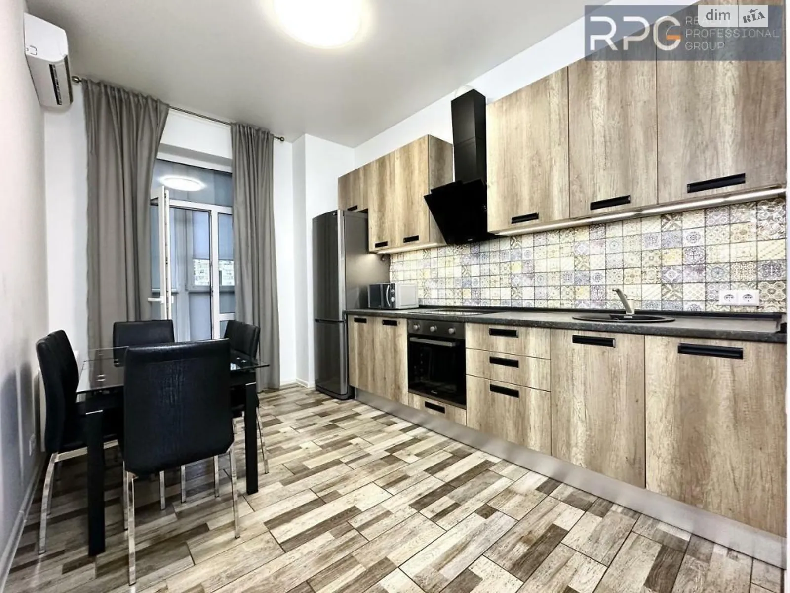 Продається 2-кімнатна квартира 78 кв. м у Києві - фото 1