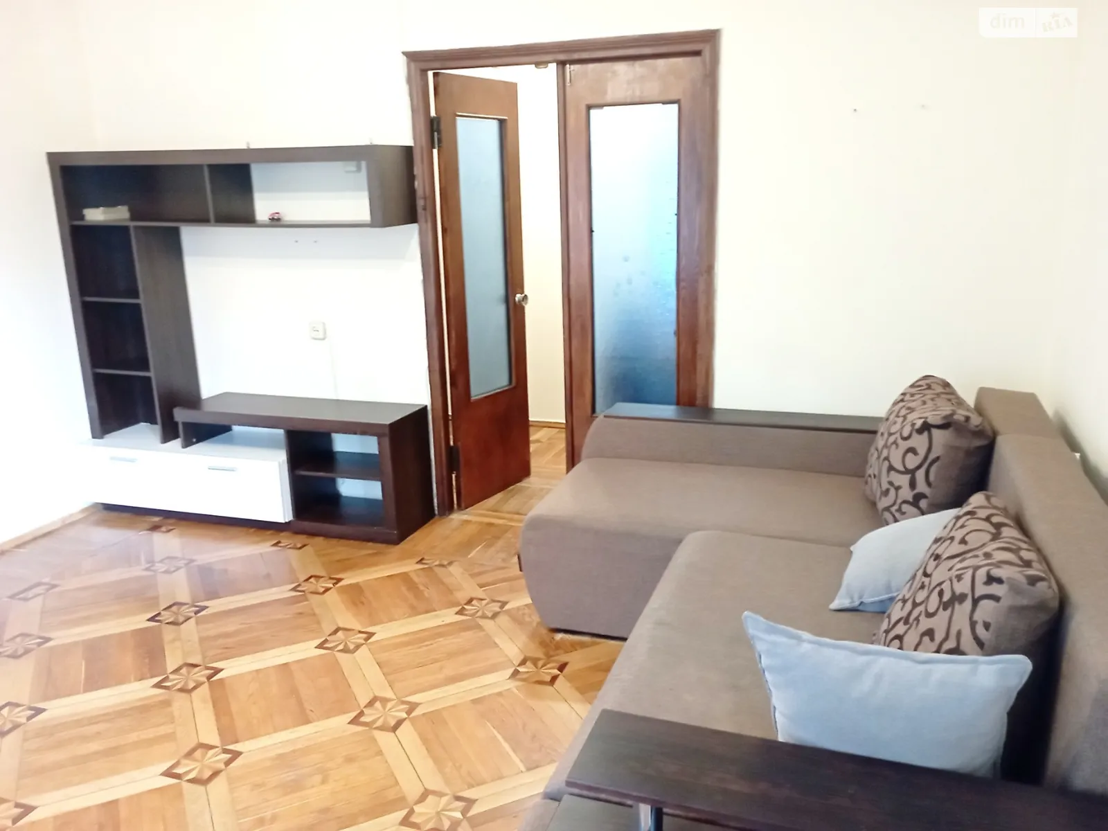 Здається в оренду 2-кімнатна квартира 54 кв. м у Києві, вул. Анатолія Петрицького, 11 - фото 1