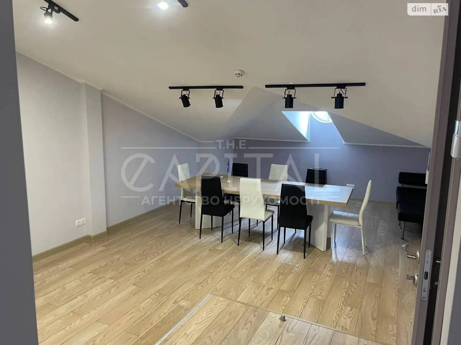 Здається в оренду офіс 262 кв. м в бізнес-центрі, цена: 2620 $ - фото 1
