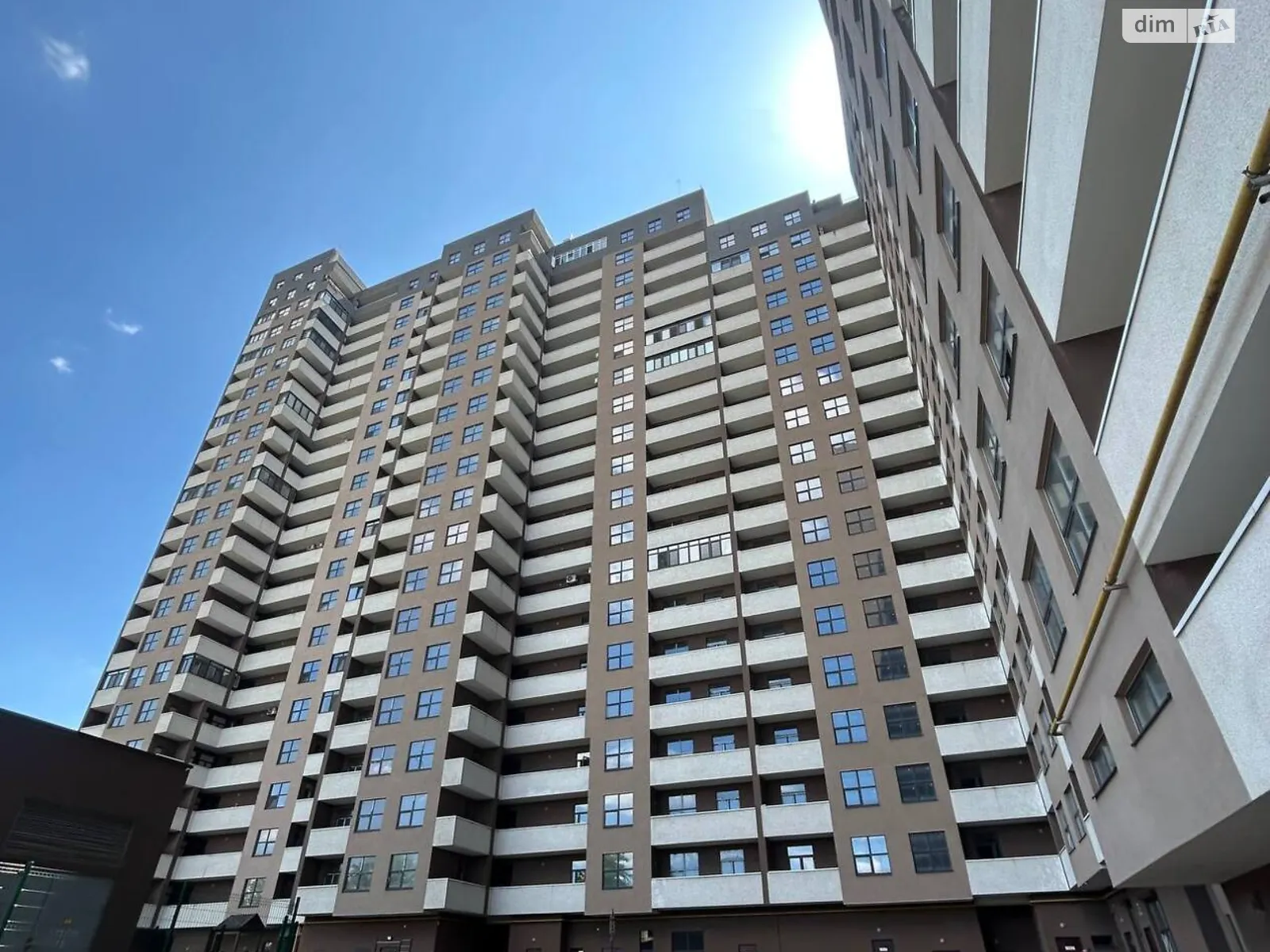 Продается 3-комнатная квартира 67 кв. м в Днепре, ул. Старокозацкая, 75 - фото 1