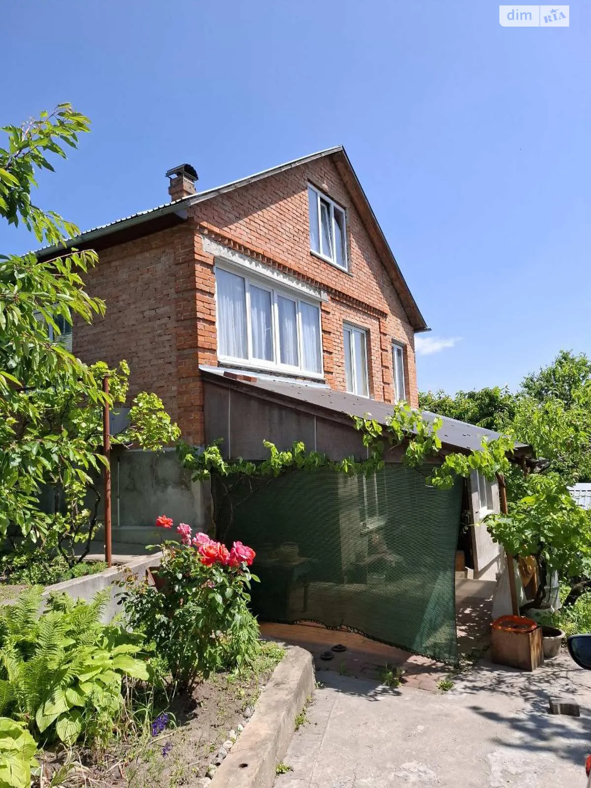 Продается дом на 2 этажа 66.8 кв. м с бассейном, цена: 59500 $ - фото 1