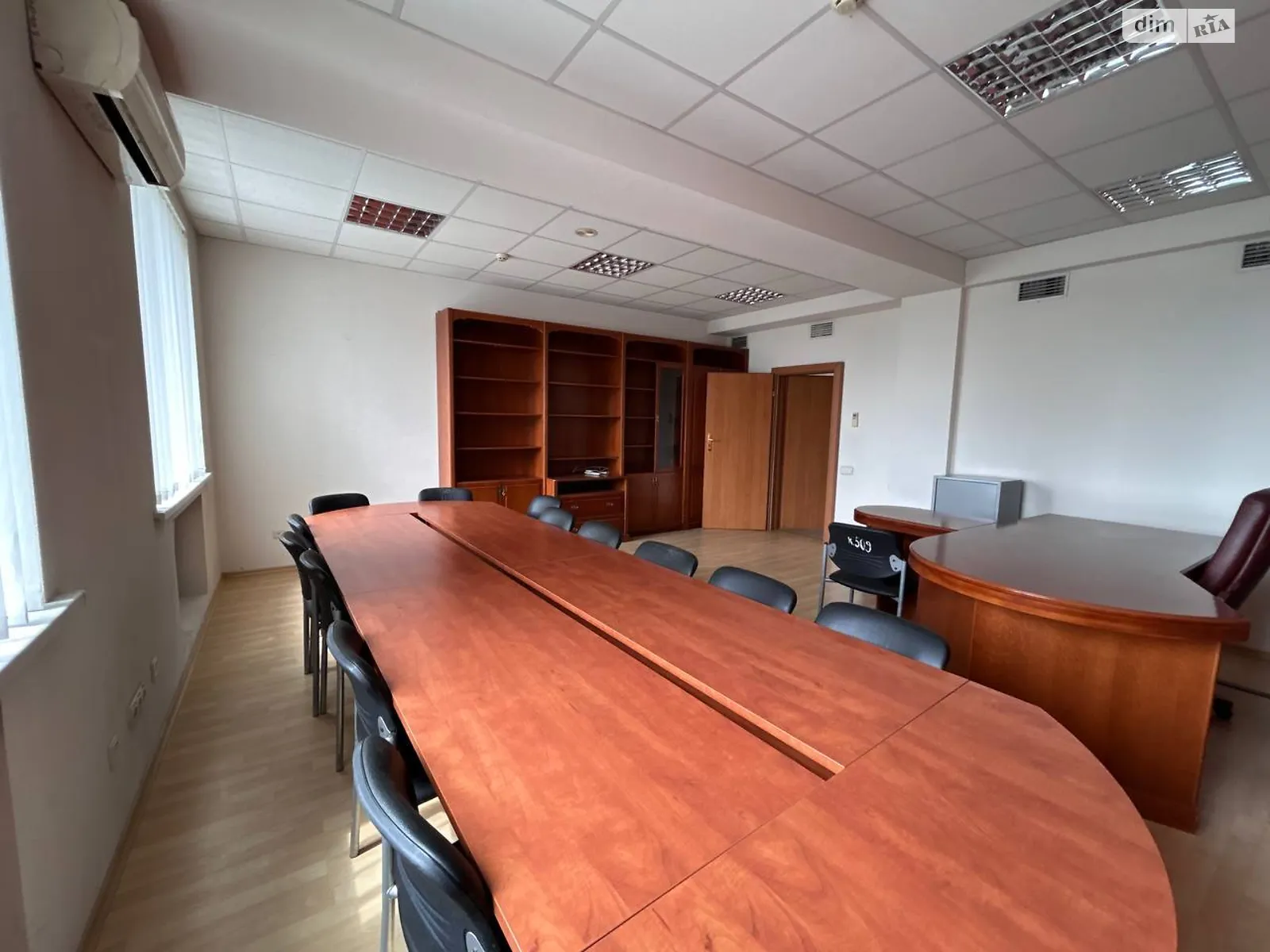 Продається об'єкт сфери послуг 5500 кв. м в 12-поверховій будівлі, цена: 7260000 $ - фото 1