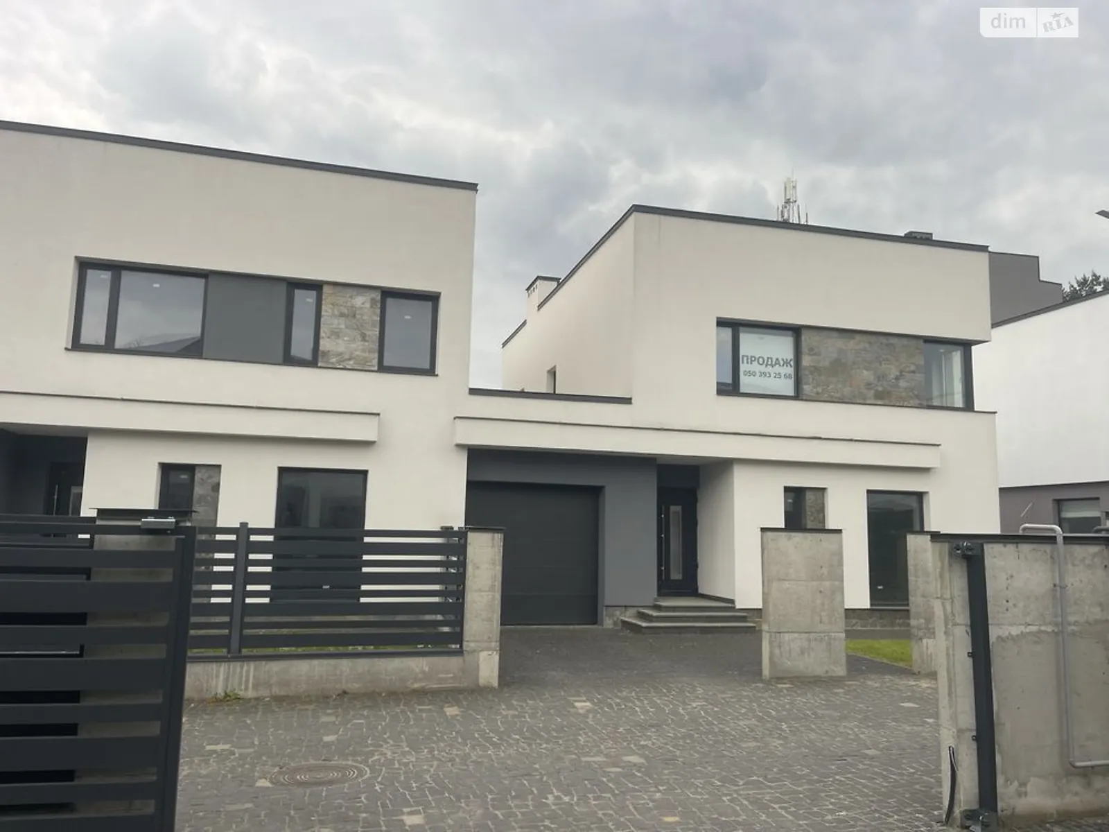 Продается дом на 2 этажа 174 кв. м с мансардой, цена: 226200 $ - фото 1