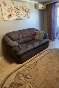Сниму квартиру в Зенькове долгосрочно