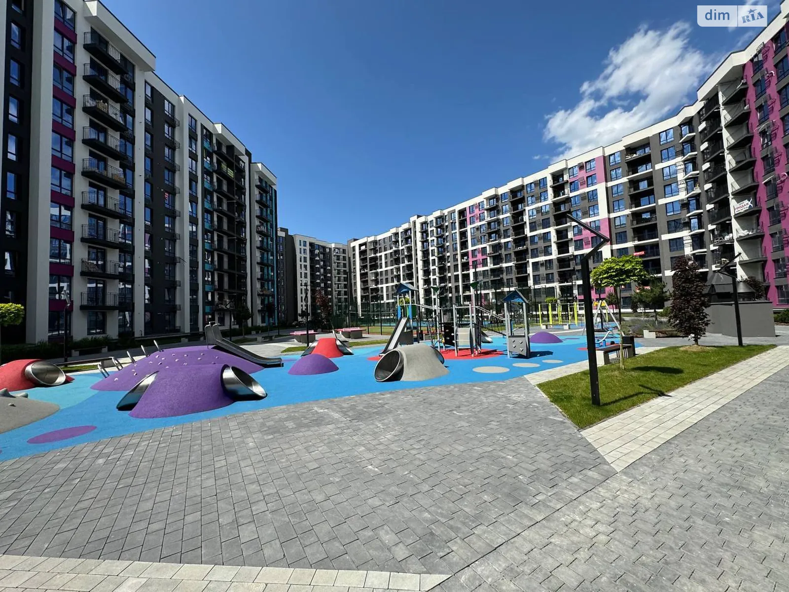 вул. Юліана Пелеша(Крайківського) Княгинин Івано-Франківськ ЖК Family Plaza - фото 1