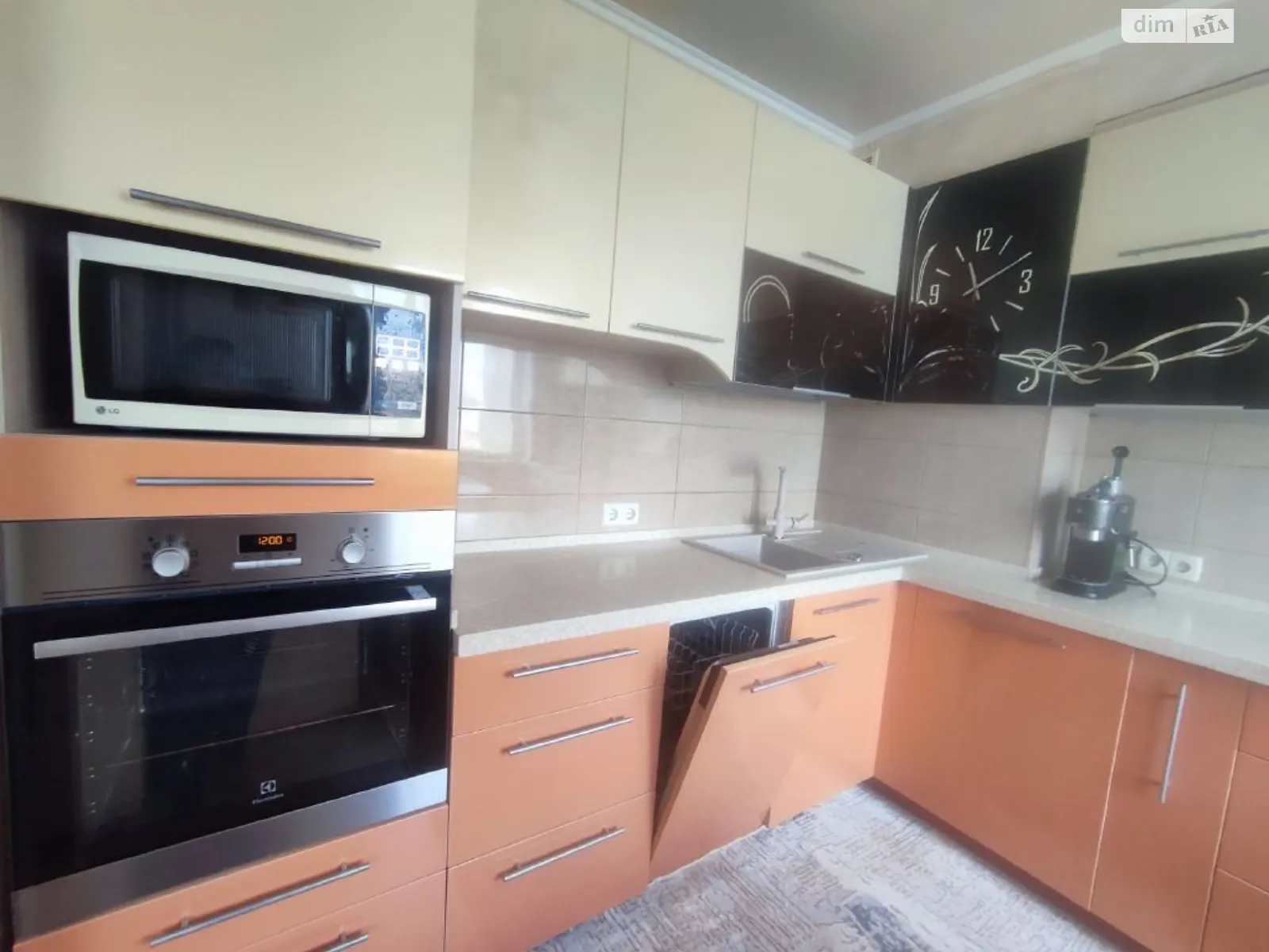 Продається 3-кімнатна квартира 69.9 кв. м у Одесі, вул. Академіка Сахарова - фото 1