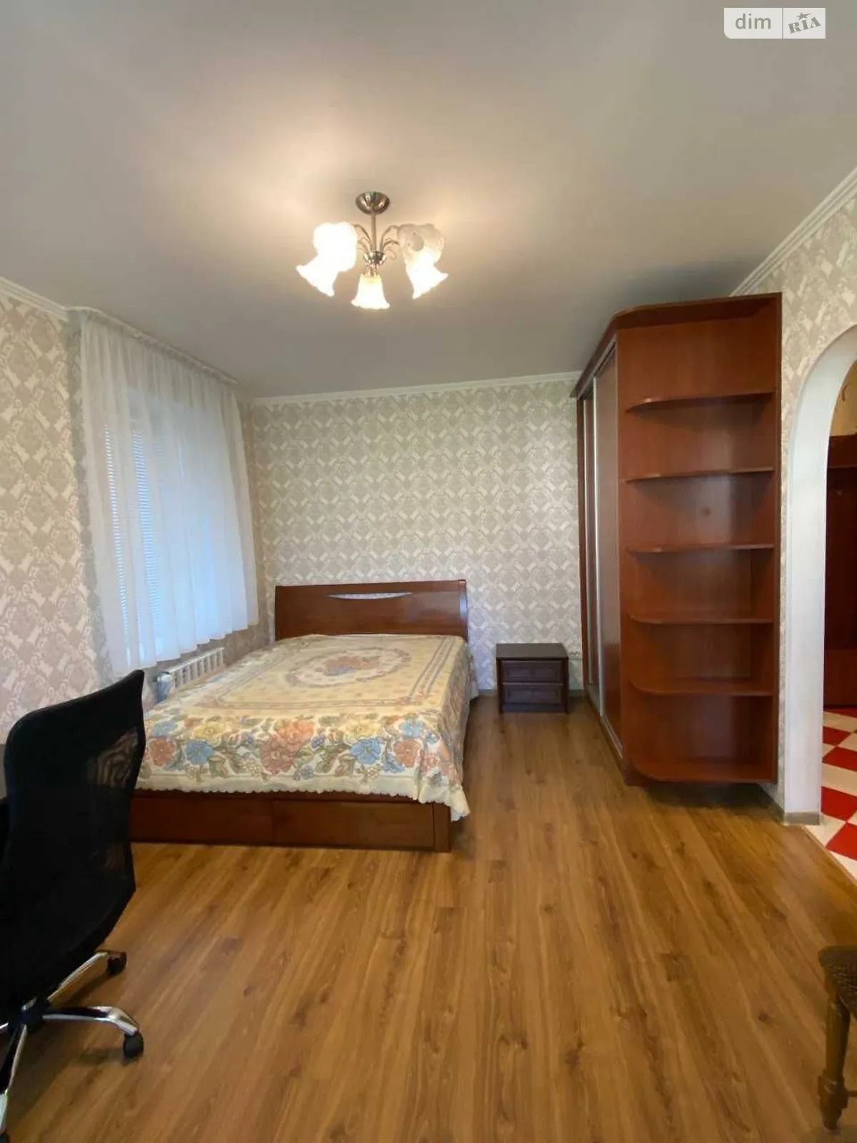 Сдается в аренду 1-комнатная квартира 40 кв. м в Буче, ул. Мечты(Независимости) - фото 1