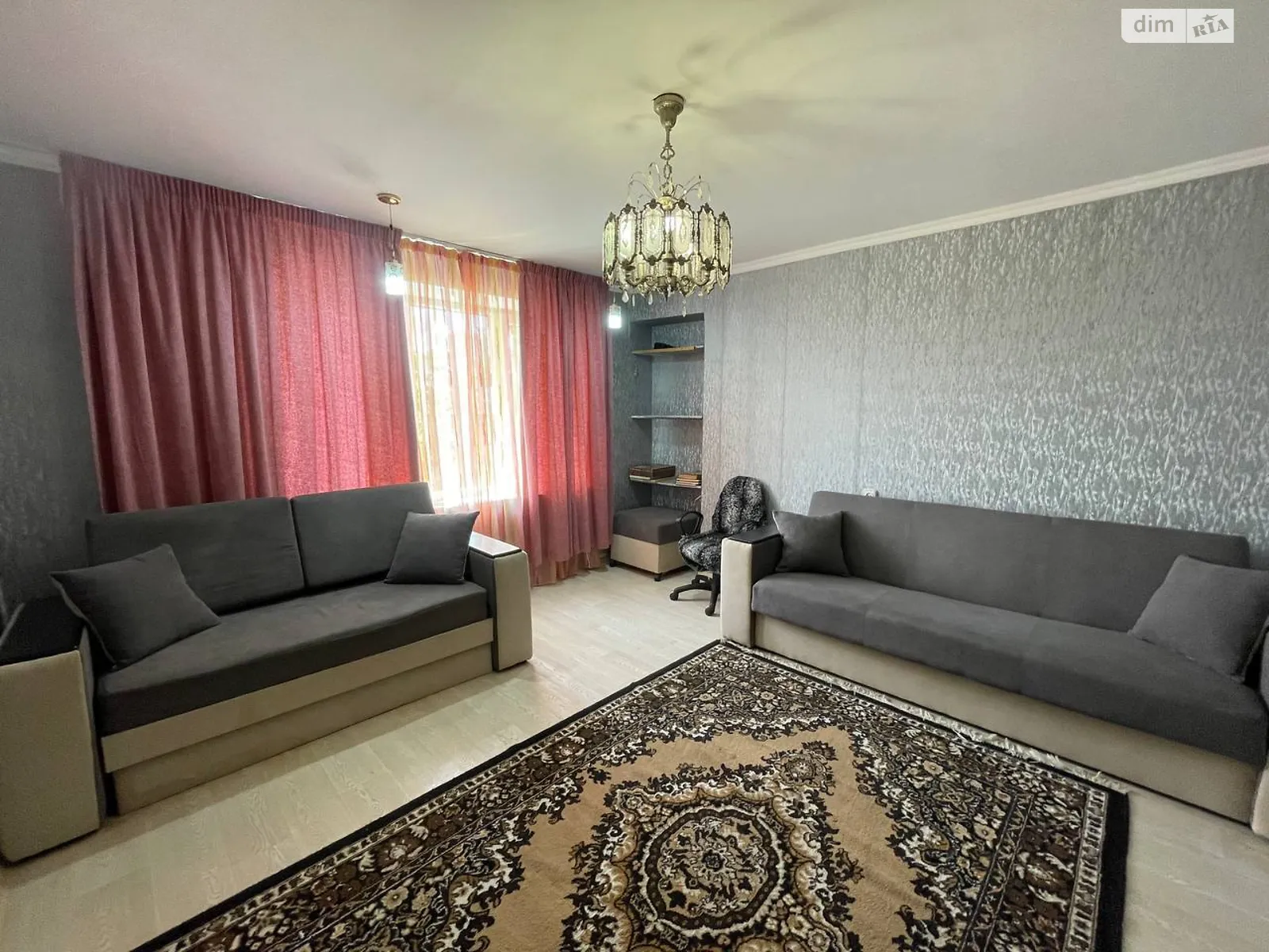 Продается 2-комнатная квартира 46 кв. м в Кривом Роге, ул. Горных инженеров(Пушкина) - фото 1