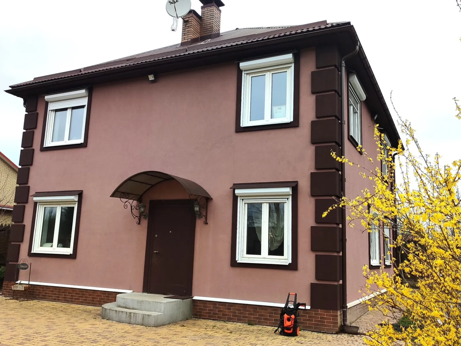 Продается дом на 2 этажа 160.6 кв. м с мансардой, цена: 160000 $ - фото 1