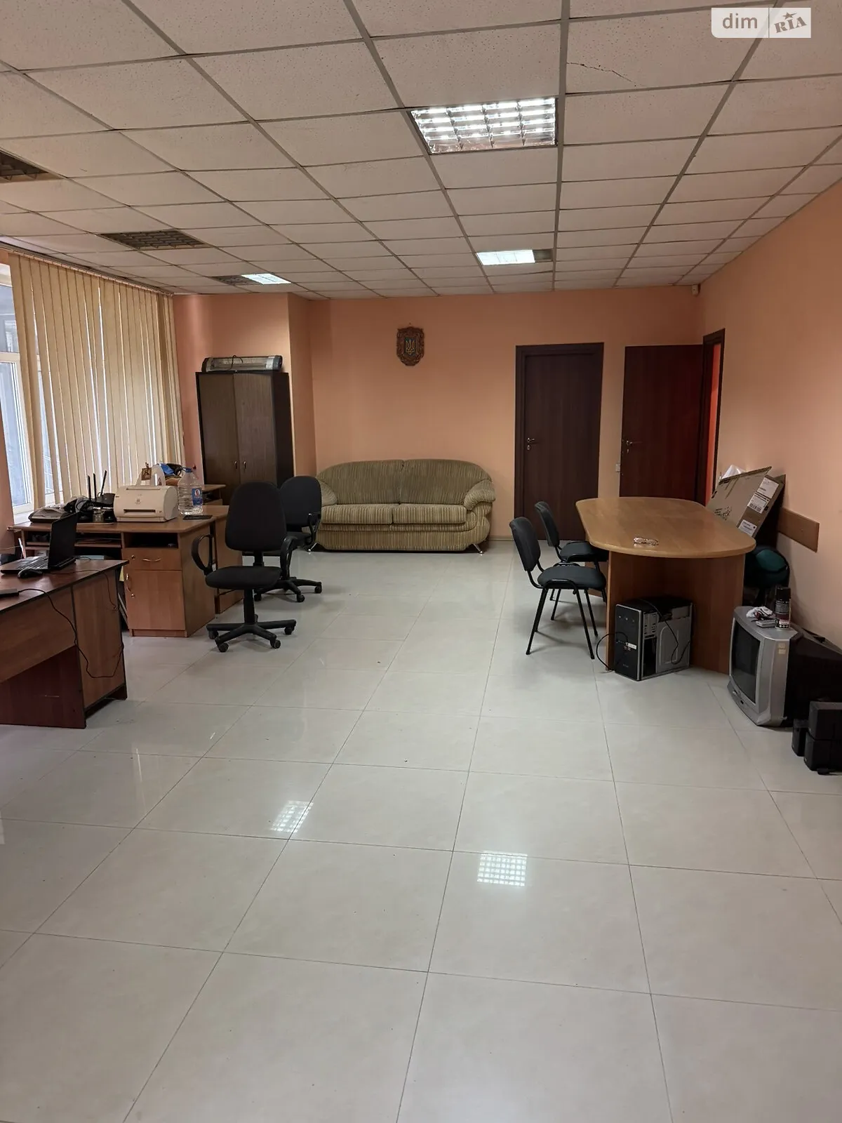 Продається офіс 104 кв. м в бізнес-центрі, цена: 99000 $ - фото 1