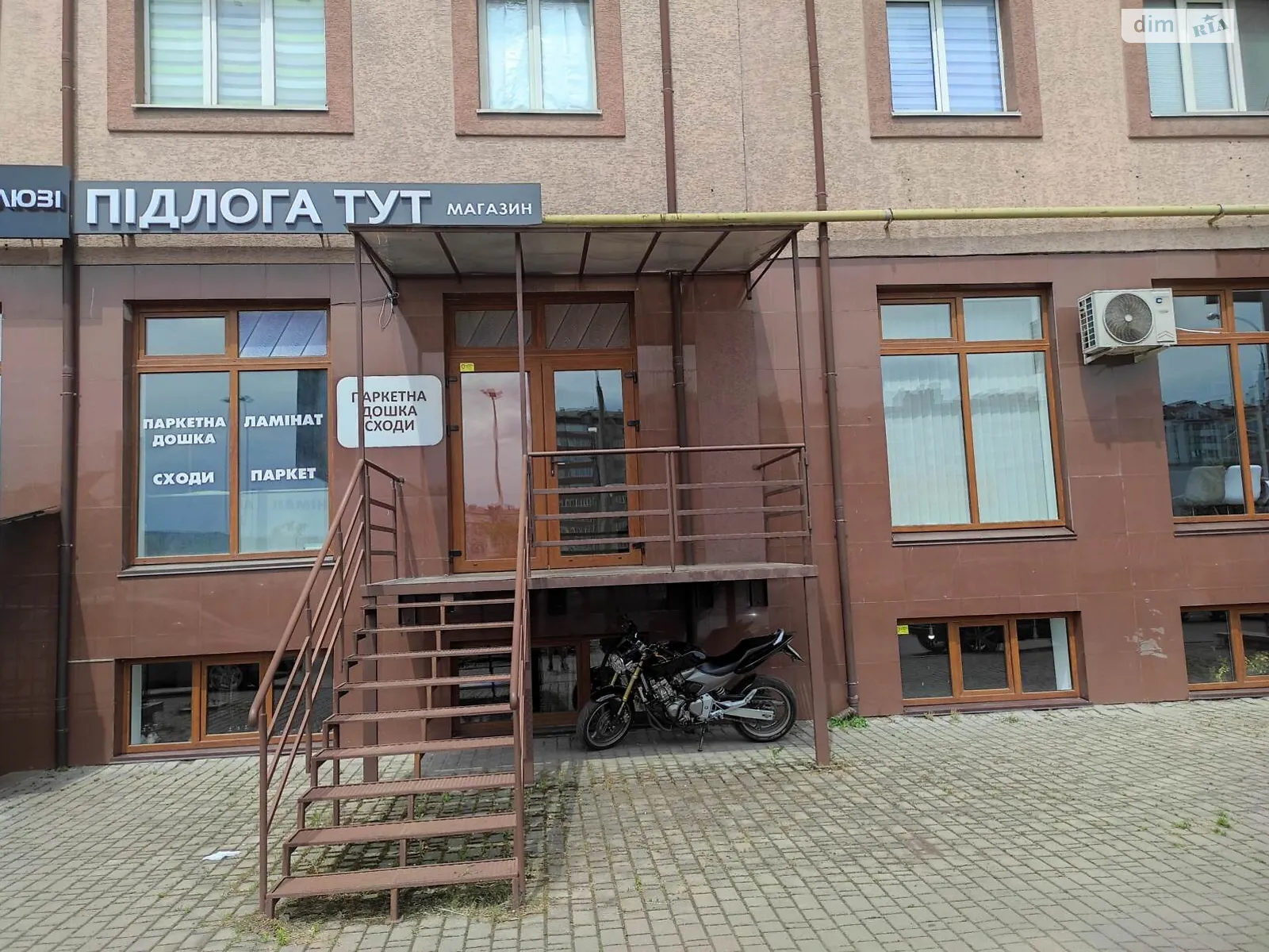 Сдается в аренду помещения свободного назначения 62 кв. м в 10-этажном здании, цена: 30000 грн - фото 1