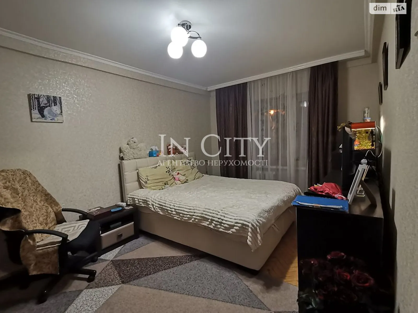 Продается 2-комнатная квартира 45 кв. м в Киеве, ул. Дегтяревская, 15 - фото 1