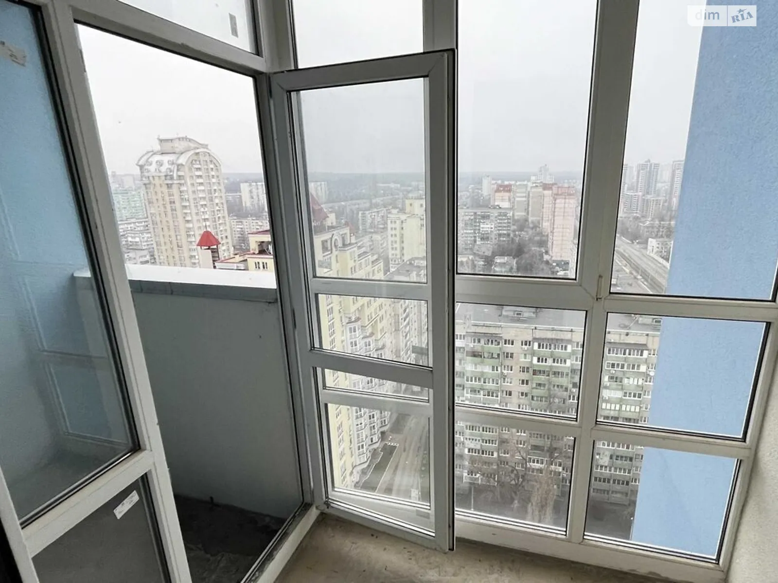 Продається 3-кімнатна квартира 81 кв. м у Києві, вул. Пріорська(Полупанова), 16 - фото 1