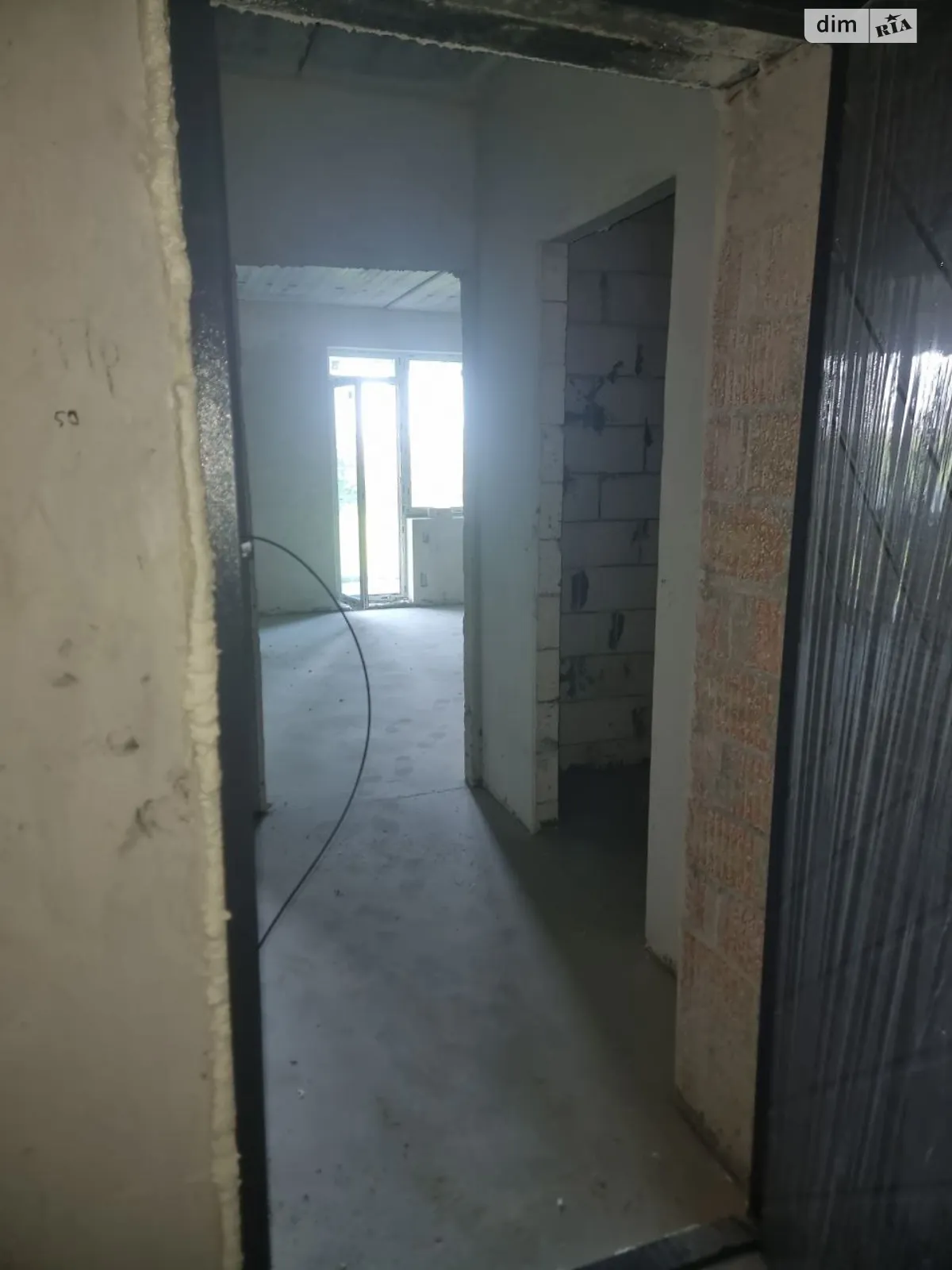 Продается 1-комнатная квартира 41.17 кв. м в Гатном, ул. Семейная, 3 - фото 1
