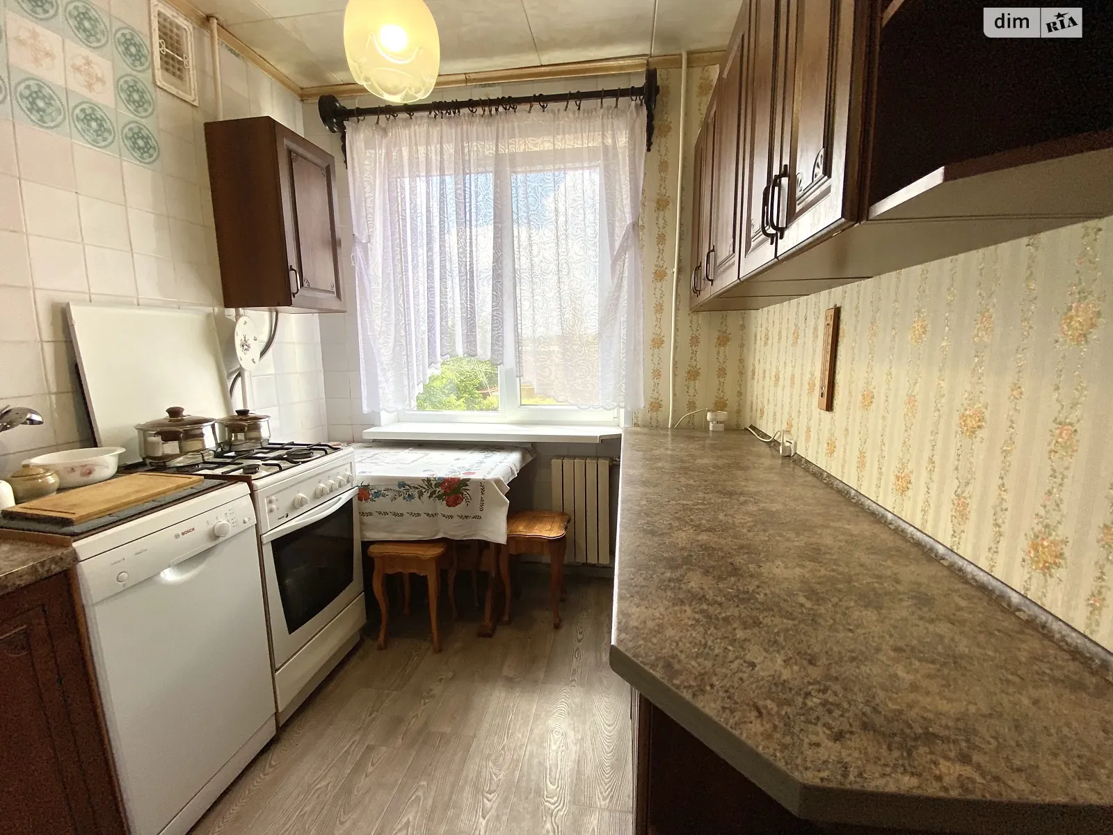 Сдается в аренду 3-комнатная квартира 56 кв. м в Кривом Роге, ул. Свято-Николаевская(Ленина) - фото 1
