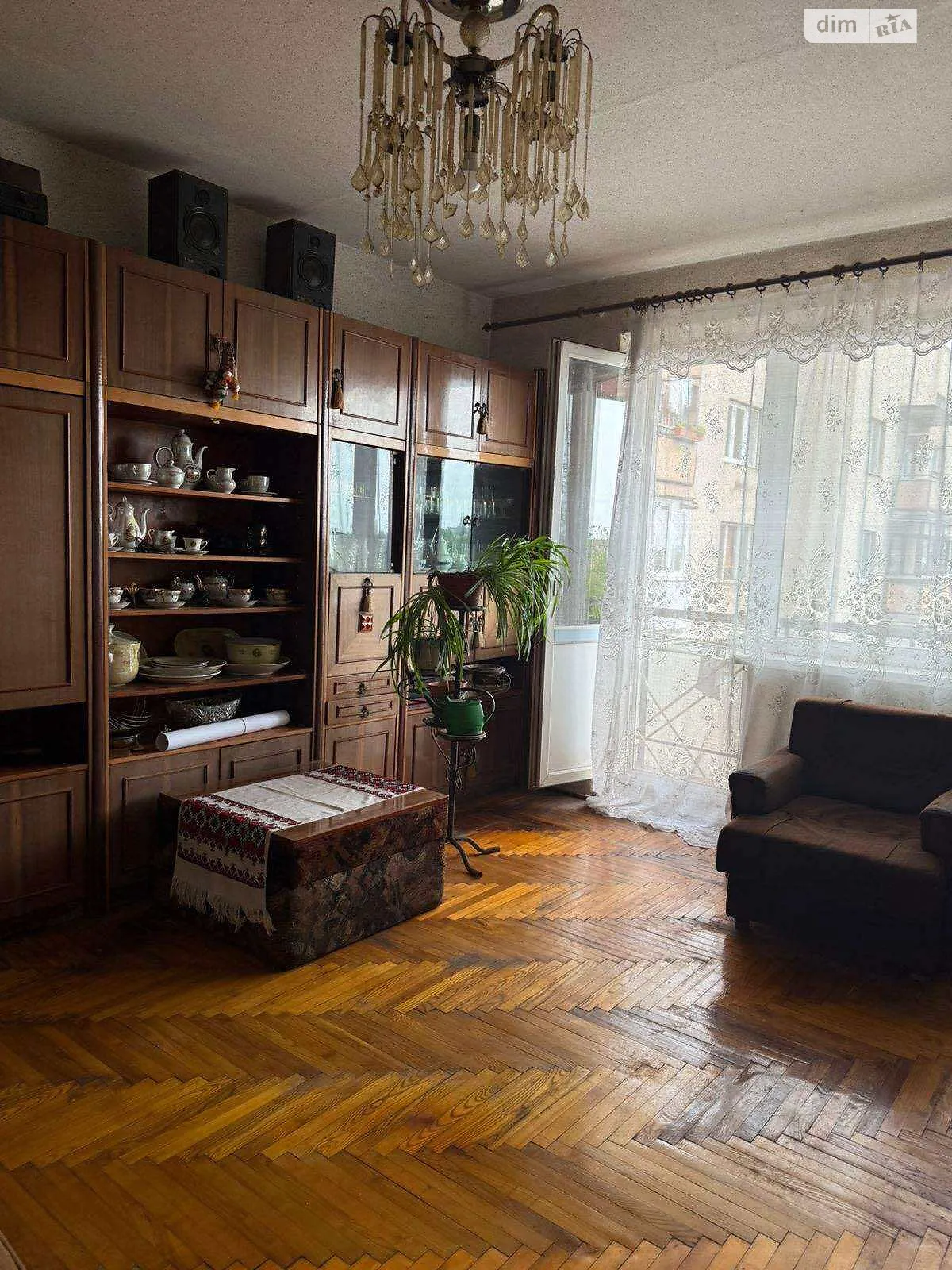 Продається 3-кімнатна квартира 68 кв. м у Ужгороді, вул. Минайська - фото 1