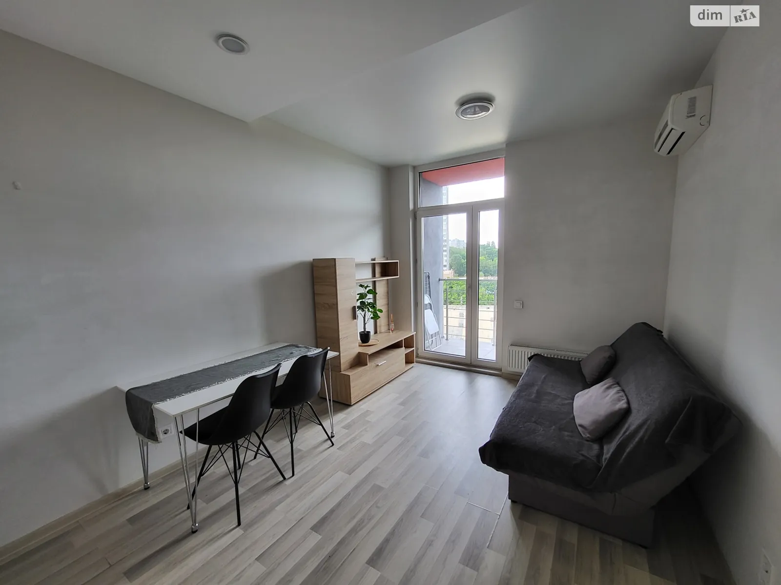 Продается 1-комнатная квартира 33.4 кв. м в Киеве, ул. Ракетная, 24Б - фото 1