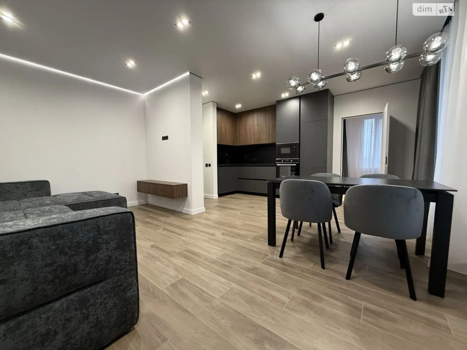 Продається 3-кімнатна квартира 90 кв. м у Києві - фото 1
