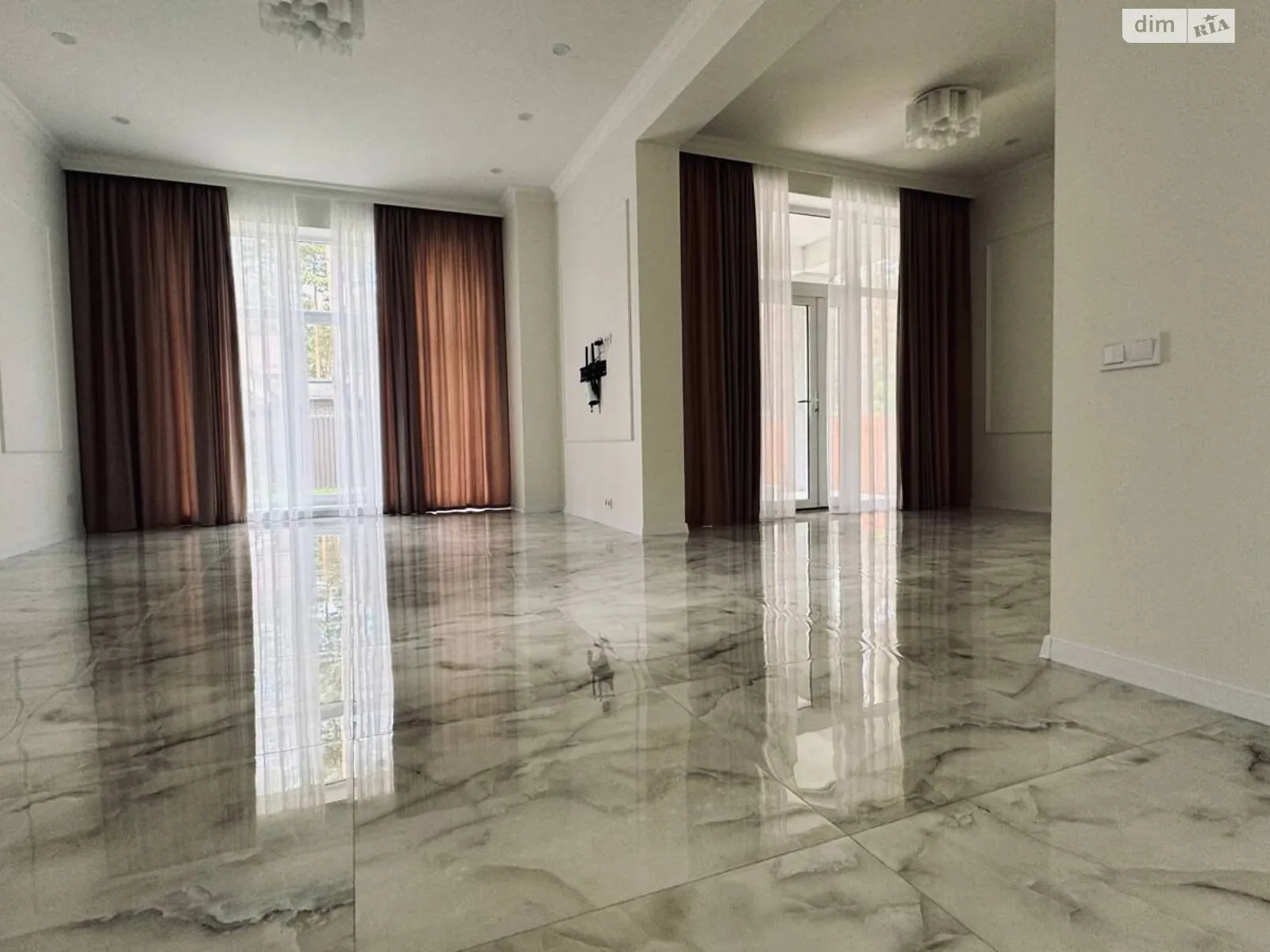 Продается дом на 2 этажа 203 кв. м с мебелью, цена: 385000 $ - фото 1