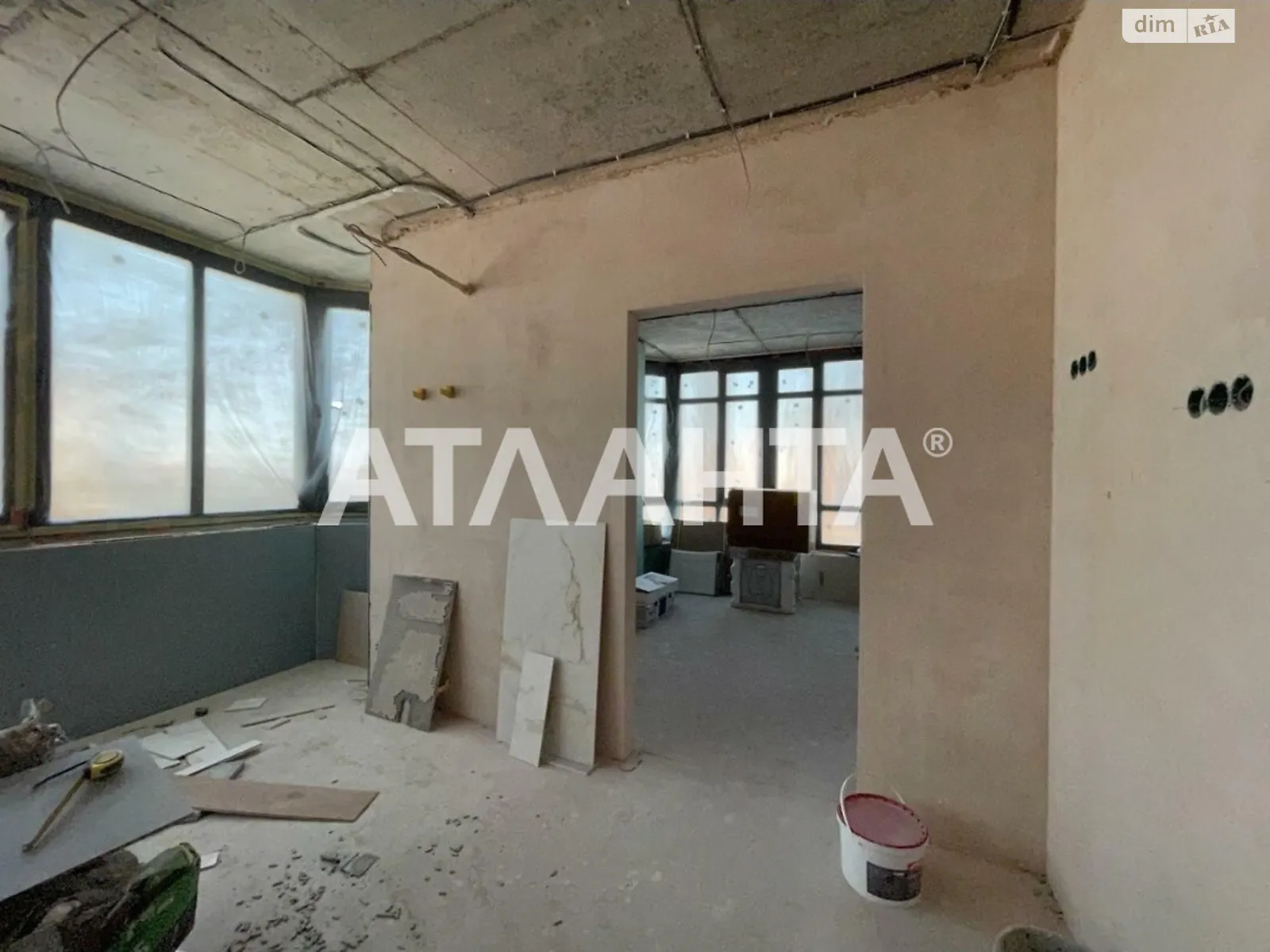 Продается 4-комнатная квартира 143.4 кв. м в Одессе, ул. Солнечная, 4 - фото 1