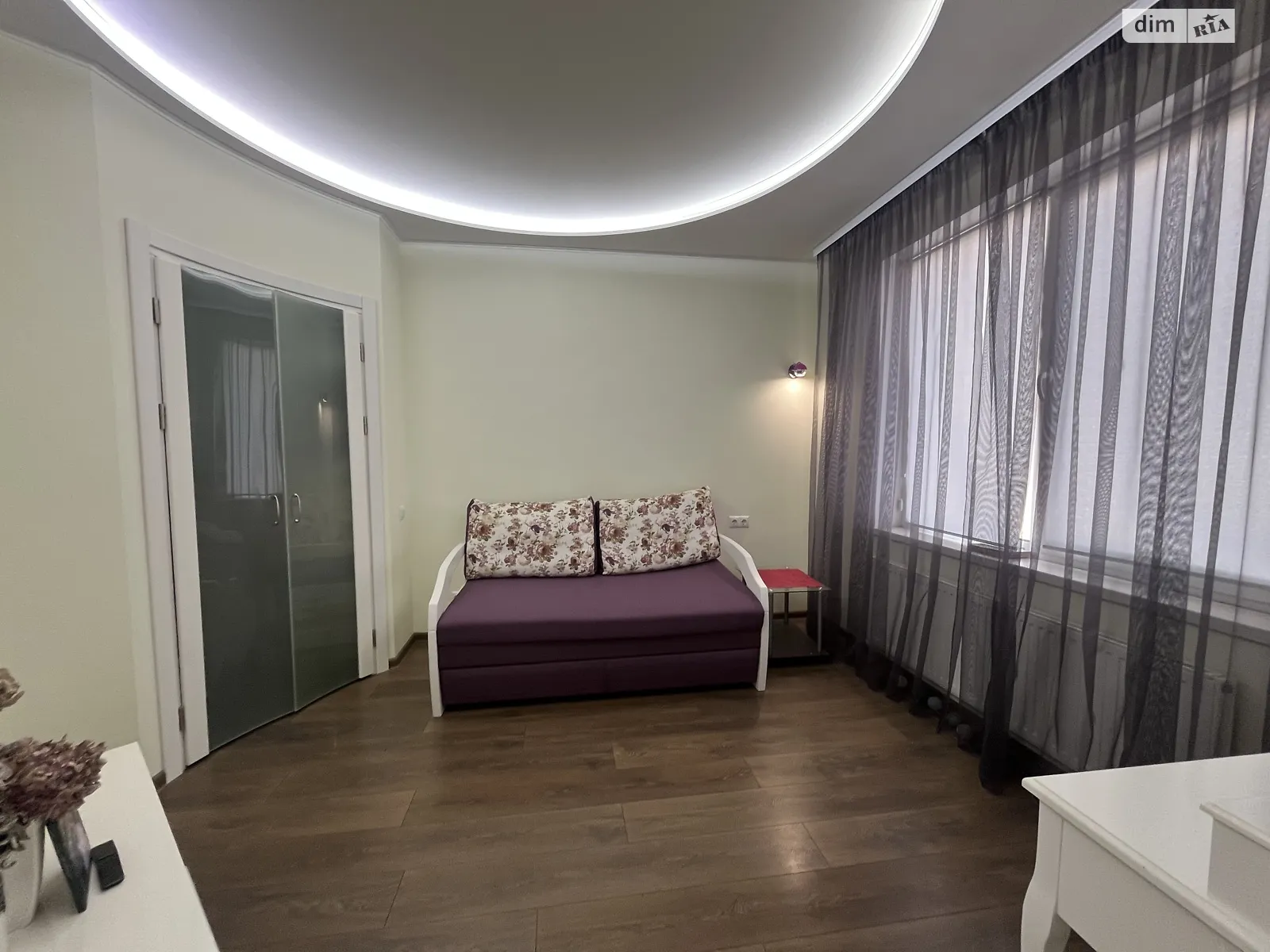 Продается 1-комнатная квартира 40 кв. м в Лиманке, мас. Радужный - фото 1